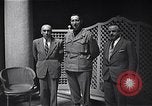 Standbild General Mark Clark Mailand Italien, 1945, aus Sekunde 10 historischem Filmmaterial Videoclip 65675036706
