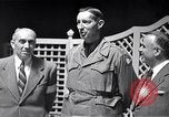 Standbild General Mark Clark Mailand Italien, 1945, aus Sekunde 18 historischem Filmmaterial Videoclip 65675036706