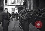 Standbild General Mark Clark Mailand Italien, 1945, aus Sekunde 38 historischem Filmmaterial Videoclip 65675036706