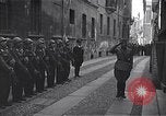 Standbild General Mark Clark Mailand Italien, 1945, aus Sekunde 40 historischem Filmmaterial Videoclip 65675036706
