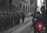 Standbild General Mark Clark Mailand Italien, 1945, aus Sekunde 44 historischem Filmmaterial Videoclip 65675036706