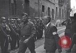 Standbild General Mark Clark Mailand Italien, 1945, aus Sekunde 47 historischem Filmmaterial Videoclip 65675036706