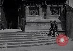 Standbild General Mark Clark Mailand Italien, 1945, aus Sekunde 57 historischem Filmmaterial Videoclip 65675036706