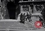 Standbild General Mark Clark Mailand Italien, 1945, aus Sekunde 59 historischem Filmmaterial Videoclip 65675036706