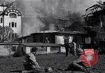 Image fire au siège Florence Italie, 1945, de la seconde 4 séquences d'archives historiques vidéo 65675036708