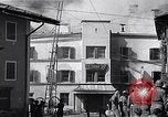 Image fire au siège Florence Italie, 1945, de la seconde 45 séquences d'archives historiques vidéo 65675036708
