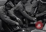 Immagine di Detriti lasciati dal Esercito Tedesco Ludwigslust Germania, 1945, secondo 22 filmato di repertorio 65675036712