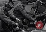 Immagine di Detriti lasciati dal Esercito Tedesco Ludwigslust Germania, 1945, secondo 23 filmato di repertorio 65675036712