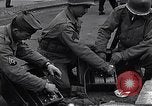 Immagine di Detriti lasciati dal Esercito Tedesco Ludwigslust Germania, 1945, secondo 24 filmato di repertorio 65675036712