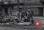 Immagine di Detriti lasciati dal Esercito Tedesco Ludwigslust Germania, 1945, secondo 28 filmato di repertorio 65675036712