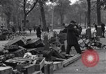 Immagine di Detriti lasciati dal Esercito Tedesco Ludwigslust Germania, 1945, secondo 46 filmato di repertorio 65675036712