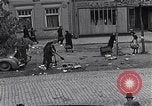 Image les débris laissés par l'armée allemande Nanterre Allemagne, 1945, de la seconde 13 séquences d'archives historiques vidéo 65675036713