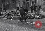 Image les débris laissés par l'armée allemande Nanterre Allemagne, 1945, de la seconde 29 séquences d'archives historiques vidéo 65675036713