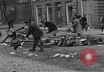 Image les débris laissés par l'armée allemande Nanterre Allemagne, 1945, de la seconde 31 séquences d'archives historiques vidéo 65675036713
