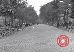 Image les débris laissés par l'armée allemande Nanterre Allemagne, 1945, de la seconde 56 séquences d'archives historiques vidéo 65675036713