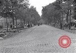 Image les débris laissés par l'armée allemande Nanterre Allemagne, 1945, de la seconde 57 séquences d'archives historiques vidéo 65675036713
