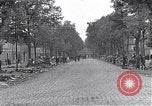 Image les débris laissés par l'armée allemande Nanterre Allemagne, 1945, de la seconde 62 séquences d'archives historiques vidéo 65675036713