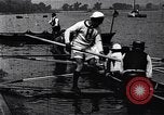 Standbild Cambridge versus Oxford shell Boat Race London England Vereinigtes Königreich, 1900, aus Sekunde 55 historischem Filmmaterial Videoclip 65675036714