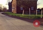 Immagine di Case di campagna di allevamento d'America Aliquippa Pennsylvania USA, 1973, secondo 3 filmato di repertorio 65675036732
