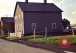 Immagine di Case di campagna di allevamento d'America Aliquippa Pennsylvania USA, 1973, secondo 6 filmato di repertorio 65675036732