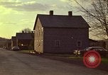 Immagine di Case di campagna di allevamento d'America Aliquippa Pennsylvania USA, 1973, secondo 49 filmato di repertorio 65675036732