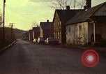 Immagine di Case di campagna di allevamento d'America Aliquippa Pennsylvania USA, 1973, secondo 60 filmato di repertorio 65675036732