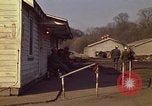 Immagine di Il cambio di marcia in una miniera di carbone Pennsylvania USA, 1970, secondo 30 filmato di repertorio 65675036733