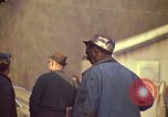 Immagine di Il cambio di marcia in una miniera di carbone Pennsylvania USA, 1970, secondo 34 filmato di repertorio 65675036733
