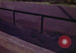 Immagine di Il carbone auto macchina di dumping Aliquippa Pennsylvania USA, 1970, secondo 12 filmato di repertorio 65675036734
