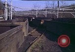 Immagine di Il carbone auto macchina di dumping Aliquippa Pennsylvania USA, 1970, secondo 17 filmato di repertorio 65675036734
