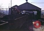 Immagine di Il carbone auto macchina di dumping Aliquippa Pennsylvania USA, 1970, secondo 28 filmato di repertorio 65675036734