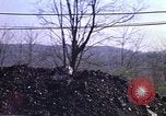 Immagine di Il carbone auto macchina di dumping Aliquippa Pennsylvania USA, 1970, secondo 38 filmato di repertorio 65675036734