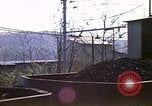 Immagine di Il carbone auto macchina di dumping Aliquippa Pennsylvania USA, 1970, secondo 42 filmato di repertorio 65675036734