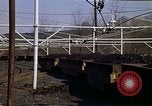 Immagine di Il carbone auto macchina di dumping Aliquippa Pennsylvania USA, 1970, secondo 57 filmato di repertorio 65675036734