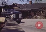 Immagine di Vecchia casa sulla strada Aliquippa Pennsylvania USA, 1970, secondo 11 filmato di repertorio 65675036736
