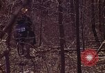 Immagine di Enumeratore censimento Aliquippa Pennsylvania USA, 1970, secondo 13 filmato di repertorio 65675036737