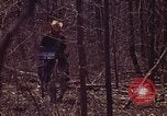 Immagine di Enumeratore censimento Aliquippa Pennsylvania USA, 1970, secondo 15 filmato di repertorio 65675036737