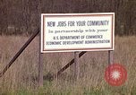 Immagine di Nuovi posti di lavoro per la vostra comunità Aliquippa Pennsylvania USA, 1970, secondo 3 filmato di repertorio 65675036738