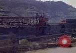 Standbild Jones & Laughlin Stahlwerk Aliquippa Pennsylvania USA, 1970, aus Sekunde 21 historischem Filmmaterial Videoclip 65675036744