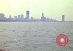Image bâtiments sur les rives du lac Michigan Chicago Illinois USA, 1970, de la seconde 7 séquences d'archives historiques vidéo 65675036751