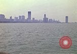 Image bâtiments sur les rives du lac Michigan Chicago Illinois USA, 1970, de la seconde 15 séquences d'archives historiques vidéo 65675036751
