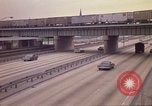 Image de routes à circulation dense Chicago Illinois USA, 1970, de la seconde 14 séquences d'archives historiques vidéo 65675036752