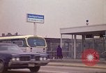 Image de routes à circulation dense Chicago Illinois USA, 1970, de la seconde 48 séquences d'archives historiques vidéo 65675036752