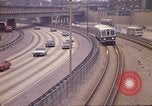 Image de routes à circulation dense Chicago Illinois USA, 1970, de la seconde 59 séquences d'archives historiques vidéo 65675036752