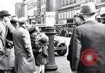 Image voulaient des affiches distribuées pour Charles A Lindbergh Jr Trenton New Jersey USA, 1932, de la seconde 42 séquences d'archives historiques vidéo 65675036754