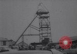 Immagine di Minatori intrappolati nella miniera di carbone di disastro Coalbrook Sud Africa, 1960, secondo 8 filmato di repertorio 65675036764