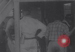 Immagine di Minatori intrappolati nella miniera di carbone di disastro Coalbrook Sud Africa, 1960, secondo 20 filmato di repertorio 65675036764