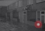 Image les inondations en Hollande Amsterdam Pays-Bas, 1960, de la seconde 16 séquences d'archives historiques vidéo 65675036765
