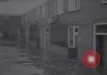 Image les inondations en Hollande Amsterdam Pays-Bas, 1960, de la seconde 19 séquences d'archives historiques vidéo 65675036765