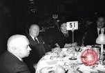 Image communion traditionnelle Le petit déjeuner New York City USA, 1960, de la seconde 45 séquences d'archives historiques vidéo 65675036768